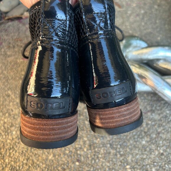 Sorel Women’s Black Major Mesh Patent Leather Booties Size 9 NWOT - Picture 5 of 10